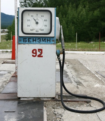 В Донецке бензин продают дороже 9-ти грн