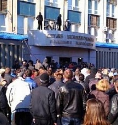 «ЛНР» отмечает, как два года назад в Луганске захватила здание СБУ