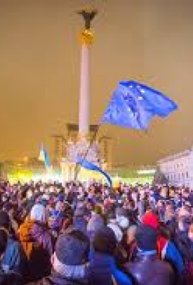 Украинцев призывают в воскресенье выйти на Евромайдан