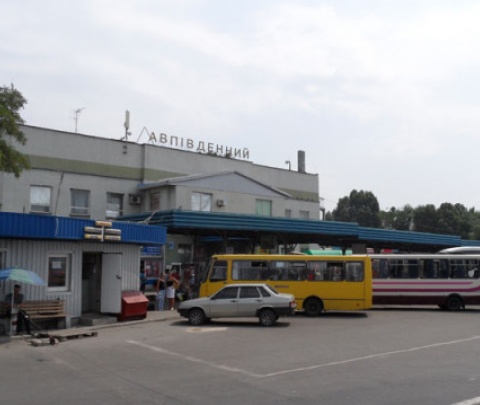 В Ясиноватой перевозчики теперь платят станционный сбор предприятию от «ДНР»
