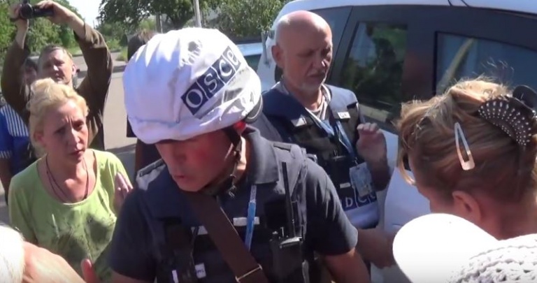 Жители Горловки напали на сотрудников ОБСЕ