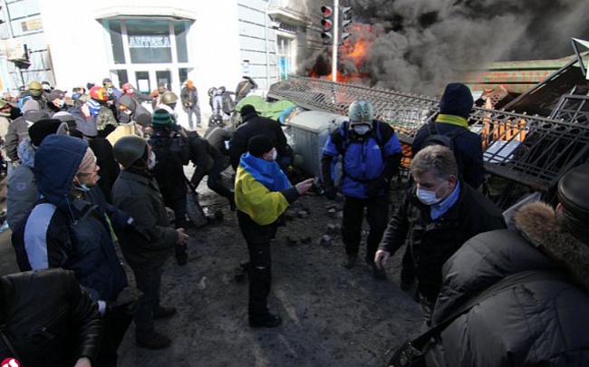 Столкновения на Евромайдане: умерли 13 человек