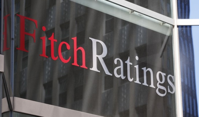 Fitch ожидает падение гривны на 10%