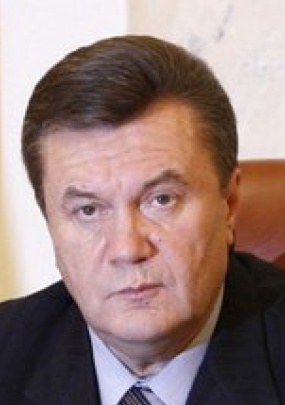Янукович поручил Генпрокуратуре заняться выборами