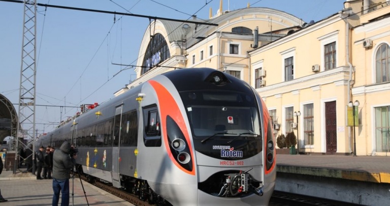 Ахметов будет строить поезда Hyundai в Дружковке