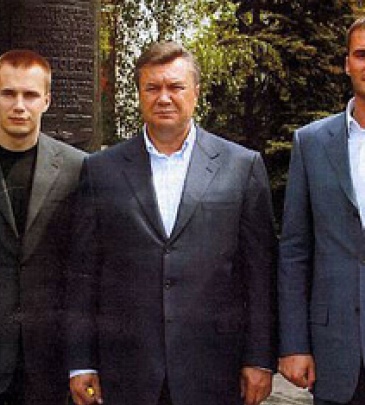 На чем строится богатство сына Януковича