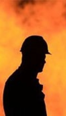 В Луганской области горит шахта с людьми