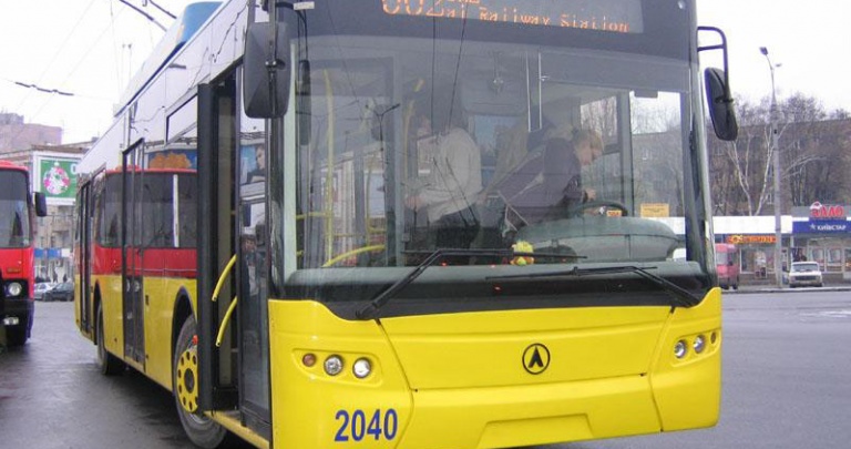 Донецк повысил стоимость проезда в троллейбусах, трамваях и автобусах