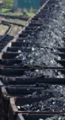 Угледобывающие предприятия Украины с начала 2013 года снизили добычу рядового угля на 4,5%