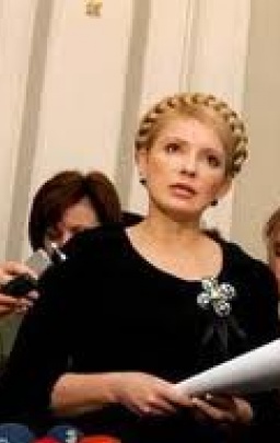 Тимошенко подала в суд на Фирташа