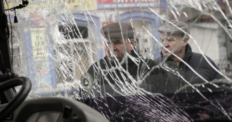 Обстрел троллейбуса в Донецке, 13 погибших ФОТОРЕПОРТАЖ