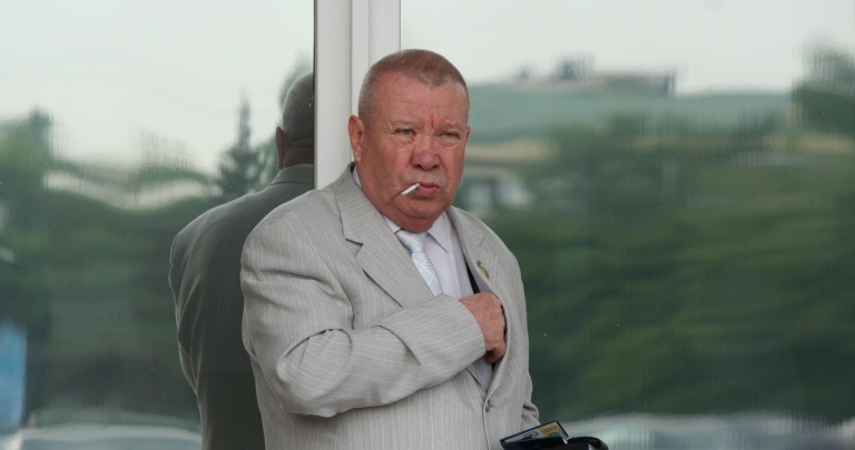 Отец скандального нардепа Лукьянова нарушает законы в Донецке - фото