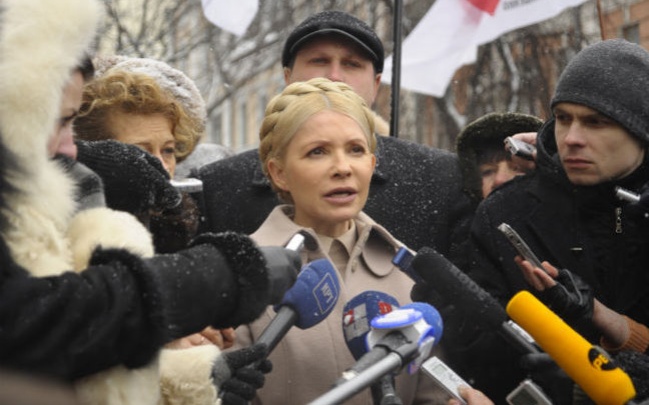 С Тимошенко взяли третью подписку о невыезде