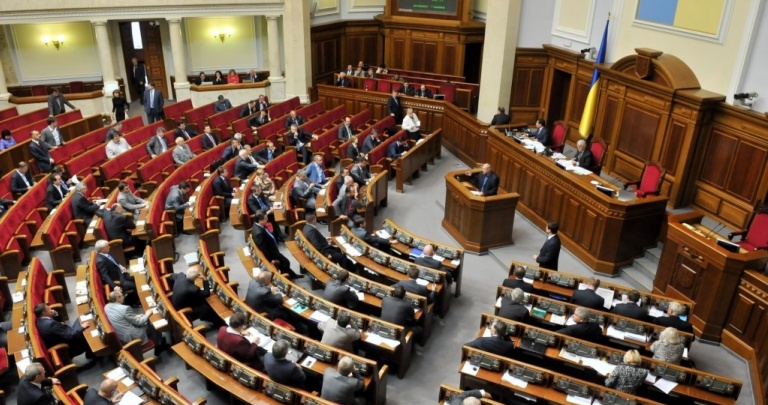 Донецкие депутаты, экономика и социалка - есть контакт? (инфографика)