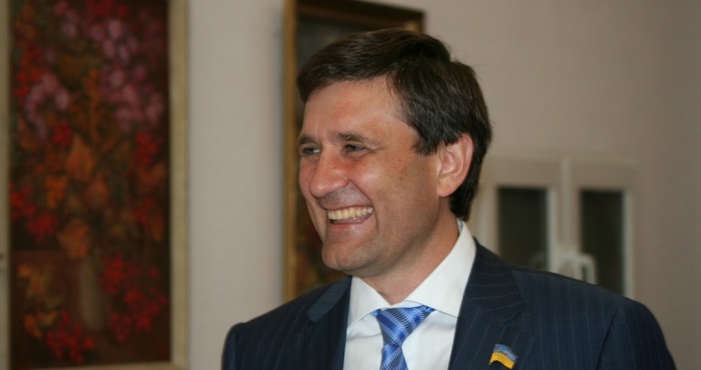 Губернатор отрицает политические преследования оппозиции в Донецкой области