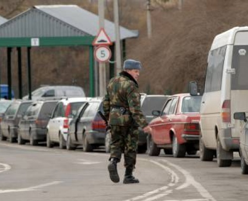 Жителям Донбасса упростили пересечение границы с РФ