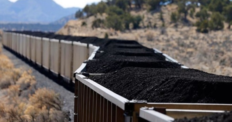 Скільки вугілля Україна вивозить з окупованої території? - дослідження