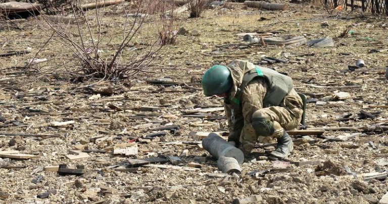 Боевики ушли, а мины остались. Как проходит разминирование Донбасса ВИДЕО