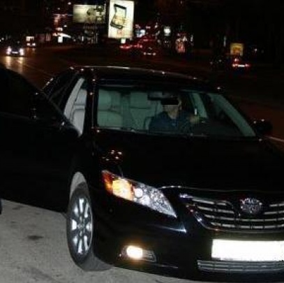 Мэр Донецка уволил чиновника купившего «крутой автомобиль», но от самой машины не отказался