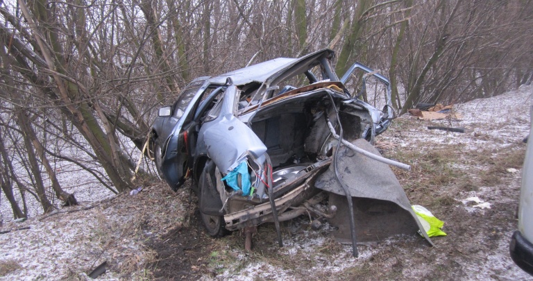 Смертельная авария по дороге в Донецк: столкнулись 