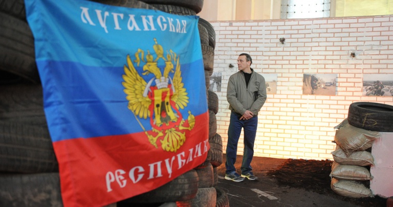 На московской выставке показали незаконно вывезенную стелу из Дебальцево