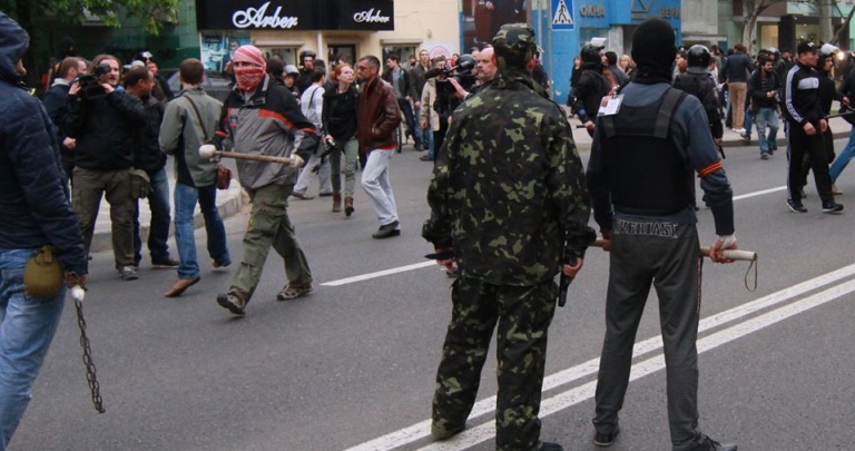 Как 2 года назад битами и травматами разгоняли последний украинский митинг в Донецке