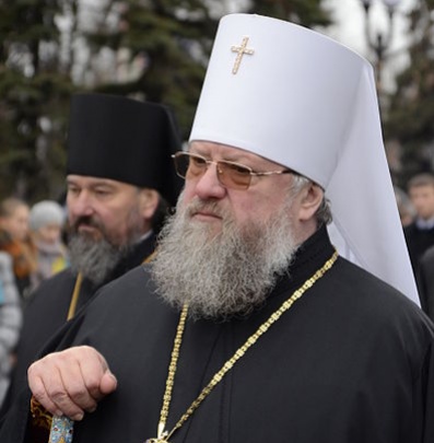 Донецкий митрополит показал свою элитную мебель, 