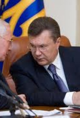 Янукович накричал на Азарова