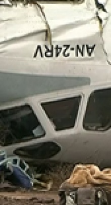 При заходе на посадку разбившийся в Донецке самолет задел метеовышку