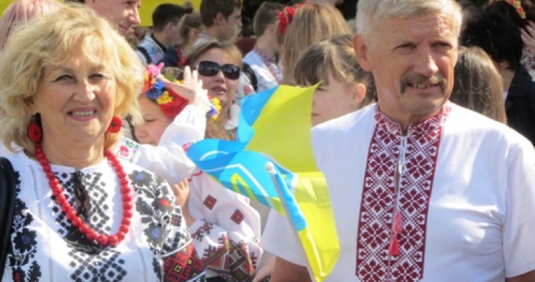 Донбасс - это Украина: Как на Донетчине отпраздновали День вышиванки ФОТО