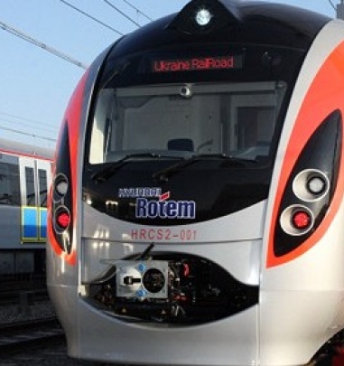 Янукович раскритиковал закупку поездов Hyundai